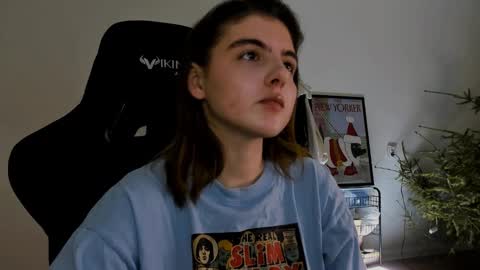 Emma online show from January 2025 07:45:01 PM