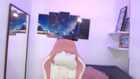 Emma  online show from December 2024 01:38:02 AM