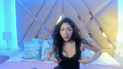 Emma online show from September 2025 01:58:01 PM