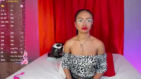 Emma online show from December 2025 06:04:02 PM