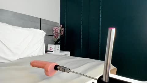  Emma  online show from February 2025 08:40:02 AM