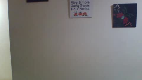 Snapshot of emmasplycer chatting on January 2025 02:15:01 AM EmmaSplycer online show from January 2025 02:15:01 AM