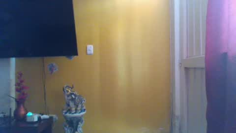 Snapshot of emmasplycer chatting on April 2026 06:03:01 PM EmmaSplycer online show from April 2026 06:03:01 PM