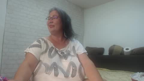 Snapshot of emmasquirt69 chatting on June 2026 08:45:01 PM emmasquirt69 online show from June 2026 08:45:01 PM