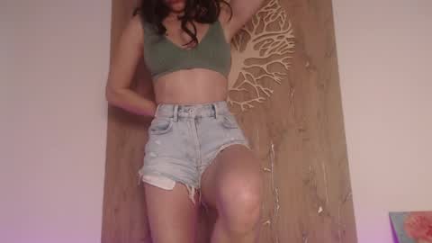 emmastinsen online show from May 2026 04:53:02 AM