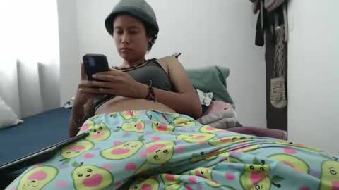 Snapshot of emmasweet95 chatting on April 2026 05:15:01 PM emmasweet95 online show from April 2026 05:15:01 PM