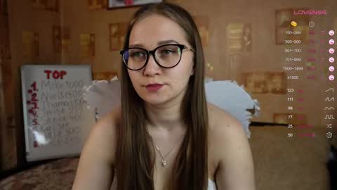 Snapshot of emmatiny chatting on February 2025 07:26:01 PM Mia online show from February 2025 07:26:01 PM