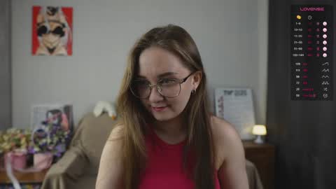 Snapshot of emmatiny chatting on March 2026 03:27:01 PM Mia online show from March 2026 03:27:01 PM