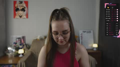 Snapshot of emmatiny chatting on April 2026 03:39:02 PM Mia online show from April 2026 03:39:02 PM