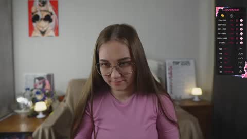 Snapshot of emmatiny chatting on April 2026 05:45:02 PM Mia online show from April 2026 05:45:02 PM