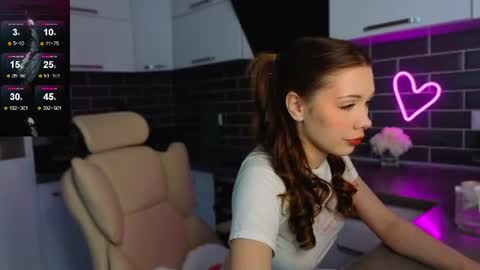 Snapshot of emmavictori chatting on June 2026 07:33:01 AM Shaiya online show from June 2026 07:33:01 AM