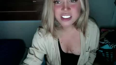 YourDreamGirl Emma  online show from December 2025 01:42:01 PM