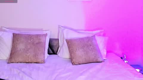 Snapshot of emmawilliaamss chatting on April 2026 08:25:02 PM Emma online show from April 2026 08:25:02 PM