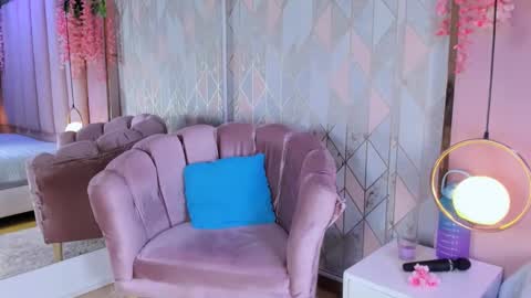 Snapshot of emmawilliams_2 chatting on September 2025 09:07:02 PM emmawilliams_2 online show from September 2025 09:07:02 PM