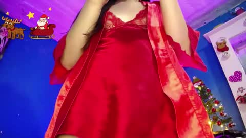 Snapshot of emmaxx7 chatting on December 2024 07:41:02 PM Emma  online show from December 2024 07:41:02 PM