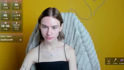 Snapshot of emmi_rossum chatting on November 2025 06:49:02 AM Emmi online show from November 2025 06:49:02 AM