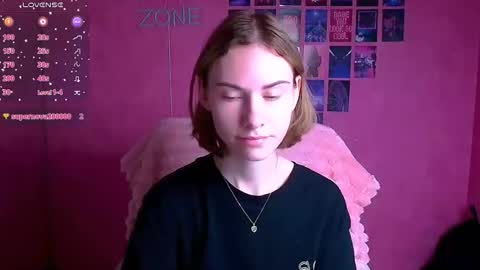 Snapshot of emmi_rossum chatting on December 2025 06:21:01 AM Emmi online show from December 2025 06:21:01 AM