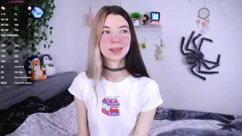 Snapshot of emmie_everly chatting on December 2025 11:50:02 AM emmie_everly online show from December 2025 11:50:02 AM