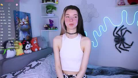 Snapshot of emmie_everly chatting on February 2026 12:33:01 PM emmie_everly online show from February 2026 12:33:01 PM