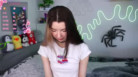 Snapshot of emmie_everly chatting on March 2026 11:48:02 AM emmie_everly online show from March 2026 11:48:02 AM