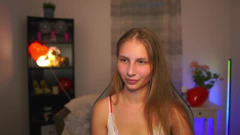 Emmie online show from May 2026 06:09:01 PM