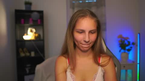 Emmie online show from June 2026 01:02:02 PM
