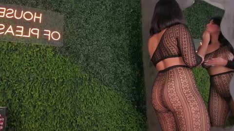 Emmiily online show from February 2025 02:03:02 AM