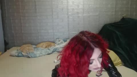 Snapshot of emmily000 chatting on November 2025 02:38:01 PM Emmily000 online show from November 2025 02:38:01 PM