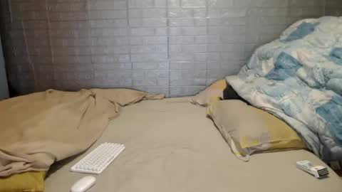 Snapshot of emmily000 chatting on November 2025 08:41:01 PM Emmily000 online show from November 2025 08:41:01 PM