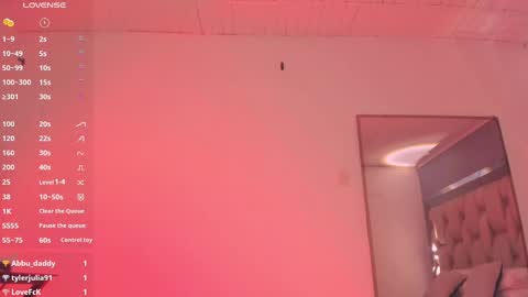 Snapshot of emmily_savage chatting on February 2025 10:17:02 AM online show from February 2025 10:17:02 AM