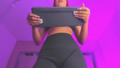 Snapshot of emmily_savage chatting on September 2025 11:43:02 AM online show from September 2025 11:43:02 AM