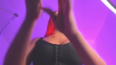 Snapshot of emmily_savage chatting on September 2025 11:21:02 AM online show from September 2025 11:21:02 AM