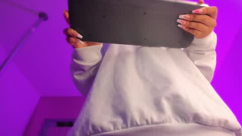 Snapshot of emmily_savage chatting on September 2025 11:22:02 AM online show from September 2025 11:22:02 AM