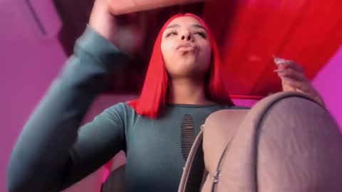 Snapshot of emmily_savage chatting on December 2025 12:02:02 PM online show from December 2025 12:02:02 PM