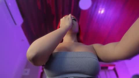 Snapshot of emmily_savage chatting on January 2026 11:45:02 AM online show from January 2026 11:45:02 AM