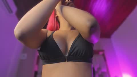 Snapshot of emmily_savage chatting on March 2026 11:46:02 AM online show from March 2026 11:46:02 AM