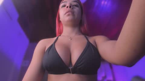 Snapshot of emmily_savage chatting on March 2026 12:17:02 PM online show from March 2026 12:17:02 PM