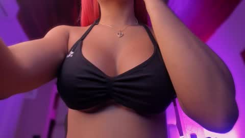 Snapshot of emmily_savage chatting on March 2026 11:54:01 AM online show from March 2026 11:54:01 AM