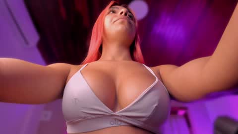 Snapshot of emmily_savage chatting on April 2026 11:54:02 AM online show from April 2026 11:54:02 AM