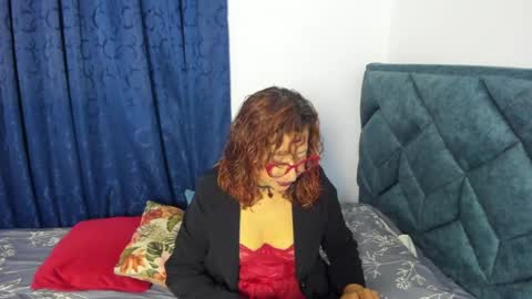 Snapshot of emmilychevalier chatting on April 2026 07:14:01 AM Emmily online show from April 2026 07:14:01 AM