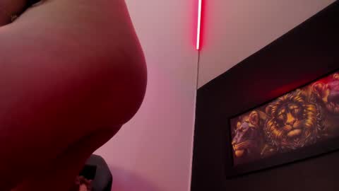 Emiily online show from March 2026 08:26:33 AM