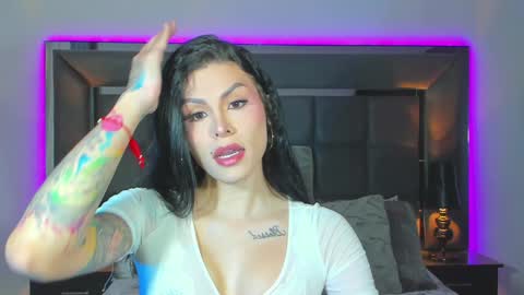 Snapshot of emmilysantibanez chatting on December 2024 01:45:01 PM Emmily Santibaez online show from December 2024 01:45:01 PM