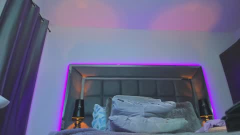 Snapshot of emmilysantibanez chatting on January 2025 03:25:02 PM Emmily Santibaez online show from January 2025 03:25:02 PM