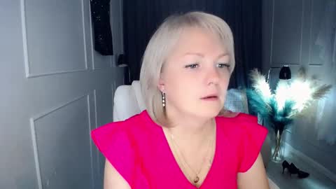 Snapshot of emmmam chatting on September 2025 10:26:02 AM emmmam online show from September 2025 10:26:02 AM