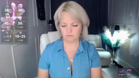 Snapshot of emmmam chatting on September 2025 12:05:02 PM emmmam online show from September 2025 12:05:02 PM