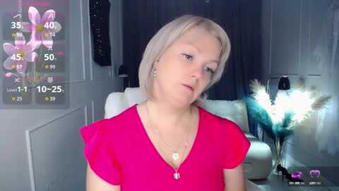 Snapshot of emmmam chatting on September 2025 03:57:01 PM emmmam online show from September 2025 03:57:01 PM