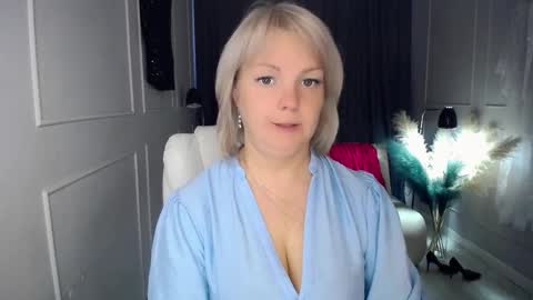 Snapshot of emmmam chatting on September 2025 11:12:02 AM emmmam online show from September 2025 11:12:02 AM