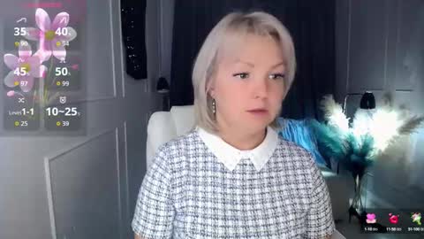 Snapshot of emmmam chatting on September 2025 09:46:02 AM emmmam online show from September 2025 09:46:02 AM