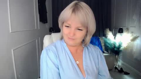 Snapshot of emmmam chatting on October 2025 08:39:02 PM emmmam online show from October 2025 08:39:02 PM