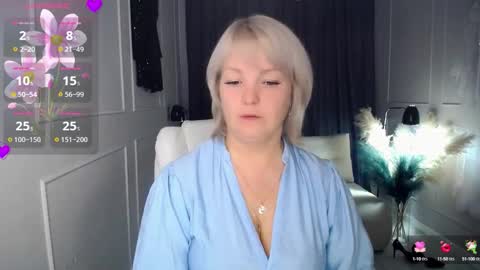 Snapshot of emmmam chatting on October 2025 05:49:01 AM emmmam online show from October 2025 05:49:01 AM